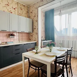 Cozy Three-room With Mountain View Алматы